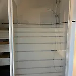 In Modern Begijnhof, 7 Min