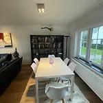 In Modern Begijnhof, 7 Min 別荘 Zuienkerke