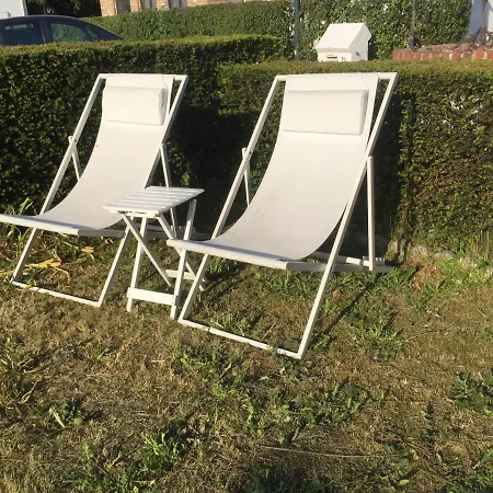 In Modern Begijnhof, 7 Min