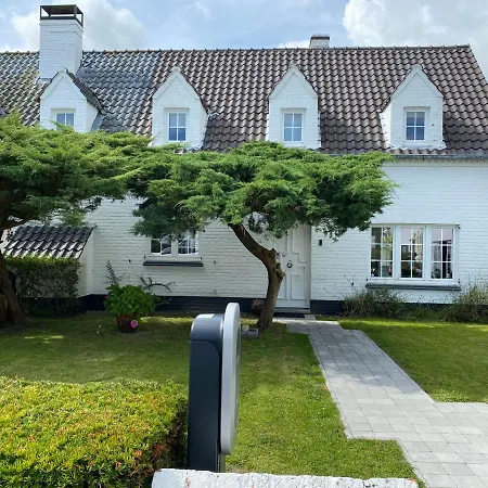 In Modern Begijnhof, 7 Min * Zuienkerke