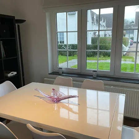 In Modern Begijnhof, 7 Min Dom wakacyjny *