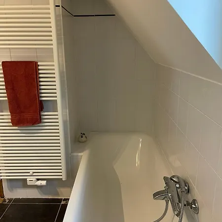 度假居 In Modern Begijnhof, 7 Min 泽伊恩克尔克